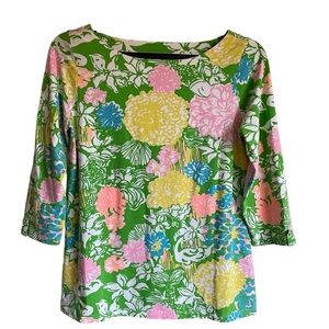 Lilly Pulitzer Julie Hibiscus Stroll Top 3/4 Sleeves Stretch Size Medium